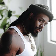 Leon Dillard's Instagram, Twitter & Facebook