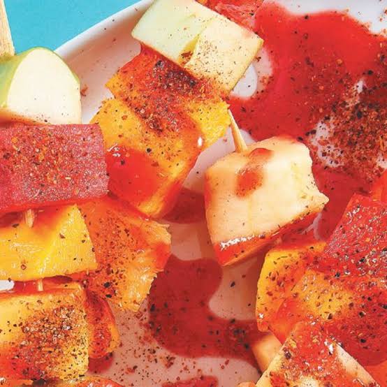 Fruta con Chamoy