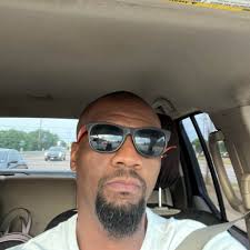 Caption this 🤣🤣🤣 Wrong answers only🤷🏽‍♂️😭 #wackywednesday  #heartoverheight #warriors #nba