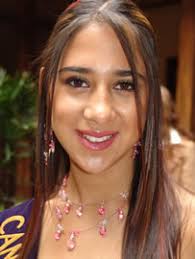 Silvia Vélez candidata a Reina de Cuenca 2004 :: Cuencanos.com