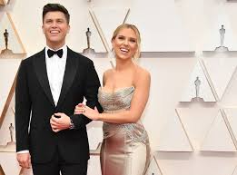 Colin kelly jost is an american comedian, actor, and writer. Scarlett Johansson Reveals The Creepy First Gift She Received From Husband Colin Jost The Independent
