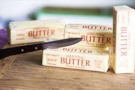 Add a small instant pudding box to the mix to add moisture and flavor. 8 Tricks That Make Boxed Cake Mix Taste Like Homemade Food Hacks Wonderhowto