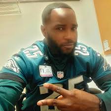 At work reppin ...🗣EAGLES STAND UP!! #GOBIRDS 🦅🦅🦅#GAMEDAY🏈