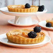 mini quittentartes mit rosenwassersirup rezept susse backerei veganes geback lebensmittel essen