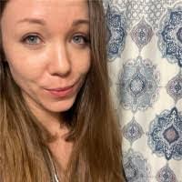 Jessica Drumm's Instagram, Twitter & Facebook