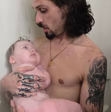 Has anyone else heard the spirit box response 'I'm about to bust' in  Phasmophobia?