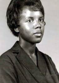 Queen Bates Obituary