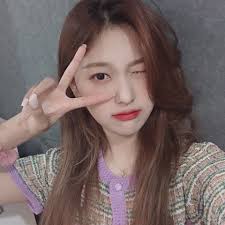 이달의 소녀 Loopd On Twitter In 2020 Cool Girl I Love Girls Odd Eyes