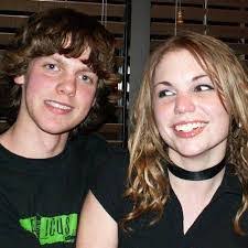 Ashley Ebarb's Instagram, Twitter & Facebook