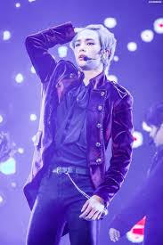 Diverse Hwang Hyunjin Italian Translation Pretty Boys Kids Stray