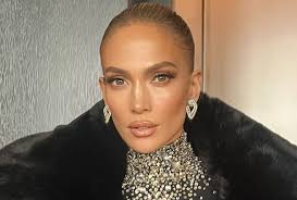 Karla Tarazona envía mensaje a Isabel Acevedo por no devolver camioneta a  Christian Domínguez