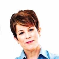 Eileen Padro's Instagram, Twitter & Facebook