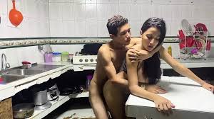 I Invite My Step-cousin to Smoke and Eat My Pussy: Amateur Porn feat. Yeison