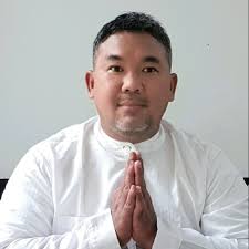 Ugi Lugina Email & Phone Number