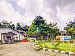 Old hotel of selabintana resort hotel. Spot On 90046 Villa Anyelir Yustik Selabintana Sukabumi Booking Murah Di Tiket Com