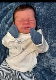 Reborn Boy Uses One Stock