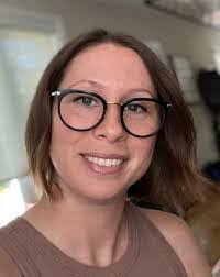 Lauren Basil's Instagram, Twitter & Facebook