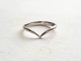 Simple White Gold V Shaped Wedding Ring With Diamonds Chevron Ring Wedding Rings Simple Simple White Gold