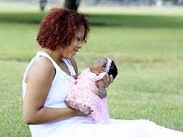 Add just a small amount of oil to the bathwater to prevent your hair and body becoming overly oily. How To Bathe A Newborn Babycenter