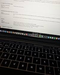 La Vida Pegada A Un Portatil En Julio Tardes Trabajando Julio Alcaladeguadaira Tardesdeverano Fotografi Kutipan Tumblr