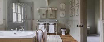 Elegant master bathrooms ideas 1.marble master bath with vintage details. Charlotte Crosland Interiors Intuitive And Elegant Bathroom Designs