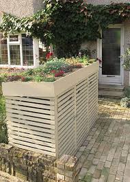 Privacy Fence Ideas I Enjoy This Fencing Concept Privacy Yet Neighborly Trellis As Well As Architectu Cacher Les Poubelles Amenagement Jardin Plans D Abris