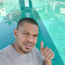 Looking for a peckerhead! #bingo...