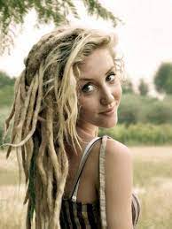 Caucasian Women With Platinum Blonde Dreads Added Sept 24 2013 Image Size 540 X 720 Px More From Www Facebook Co Blonde Dreadlocks Haar Styling Blonde Dreads
