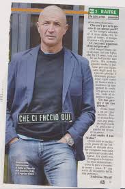 È di pochi giorni fa l'apprezzamento fatto alla trasmissione dal presidente della camera, roberto fico. L Attore Marcello Fonte Raccontato Da Domenico Iannacone In Rai3 Che Ci Faccio Qui Domenica 13 Maggio 2019 Il Cinema Racconta