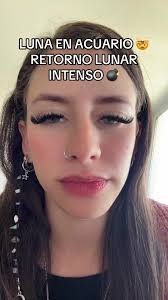 Luna En Acuario Mujer Apariencia