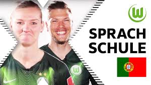 Check spelling or type a new query. Berge Oder Strand Fridolina Rolfo In Grun Oder Weiss Vfl Wolfsburg Frauen Youtube