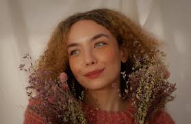 About — Sara Devlin Howard