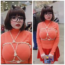 Sexy Velma Cosplay Bondage 