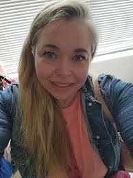 Do you see anyone? I thought I'd play 😁