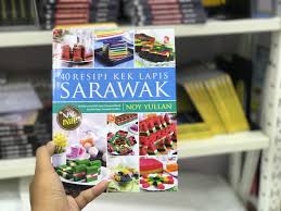 Kek lapis yang di buat dengan seni dan ketekunan yang tinggi dan di anggap sebagai kuih muih tradisi yang terunggul dalam industri makanan. Buat Sendiri Kek Lapis Sarawak Ikuti Langkah Langkah Mudah Ini Untuk Kek Yang Pasti Menjadi Artikel Pts