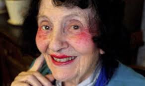 Heroine who saved scores of British lives dies at 105