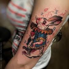 Hennè in polvere, che trovate in erboristeria; Felipe Rodrigues Fe Rod On Instagram Alice Quanto Tempo Dura O Eterno Coelho As Vezes Apenas Um Segu Wonderland Tattoo White Rabbit Tattoo Rabbit Tattoos