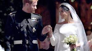 Denn die designerin, die bereits das hochzeitskleid für herzogin meghan designte, nahm das outfit zum anlass, um auf. Herzogin Meghan Nimmt Abschied Von Ihrem Brautkleid