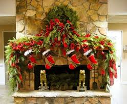 35 Beautiful Christmas Mantels Christmas Mantel Decorations Christmas Mantle Fireplace Mantel Christmas Decorations