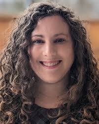 Nora Crane's Instagram, Twitter & Facebook