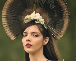 Vintage Chunma Chong Gold Crown Réplica de tamaño 1/5 en caja de vidrio