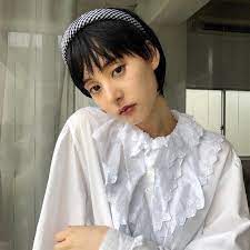 non no 発売中の10月号 優子連載よりオフショットです ゆんぴょのインスタで話題になってたショートヘア とっても似合ってましたそして 小さい ウィッグがスポッと入る頭の小 新木優子 肌色 秋服