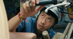 Tuấn Trần nói gì khi vai diễn mới bị so sánh với Wắn trong "Bố già"?