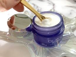 Olay Regenerist Retinol 24 Night Serum Eye Cream Moisturizer Skincare Review A Beauty Edit In 2020 Moisturizer Cream Skin Care Moisturizer Eye Cream