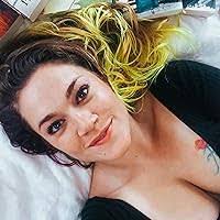 Jill Newport's Instagram, Twitter & Facebook