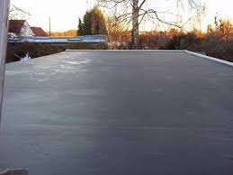 Which Is The Best Flat Roof System Felt Epdm Rubber Or Fibreglass Grp Flat Roofing Systems Compared Flat Roof Systems Flat Roof Roofing Systems