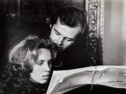 Варианты ответов you shouldn't ___ a lady how old she is. Susan Anspach 75 Dies Daring Actress In Maverick Films The New York Times
