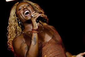 'Veludo Marrom': música de Liniker com participação da Brasil Jazz Sinfônica ganha Grammy Latino