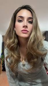 Hola 🩶✌🏻| #parati #fyp #gissellesoto