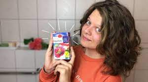 Lasse das ganz 15 minuten einwirken. Gelatine Kur Fur Frizz Freie Wellen Und Locken Curly Girl Methode Youtube